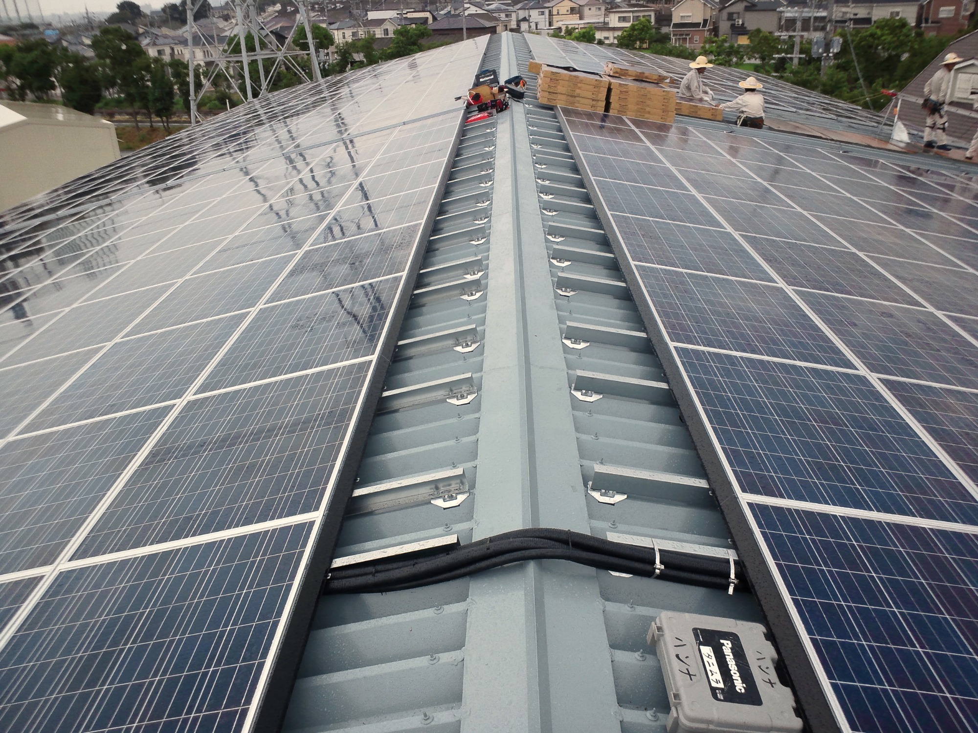 屋根用太陽光発電設備_モジュール設置状況